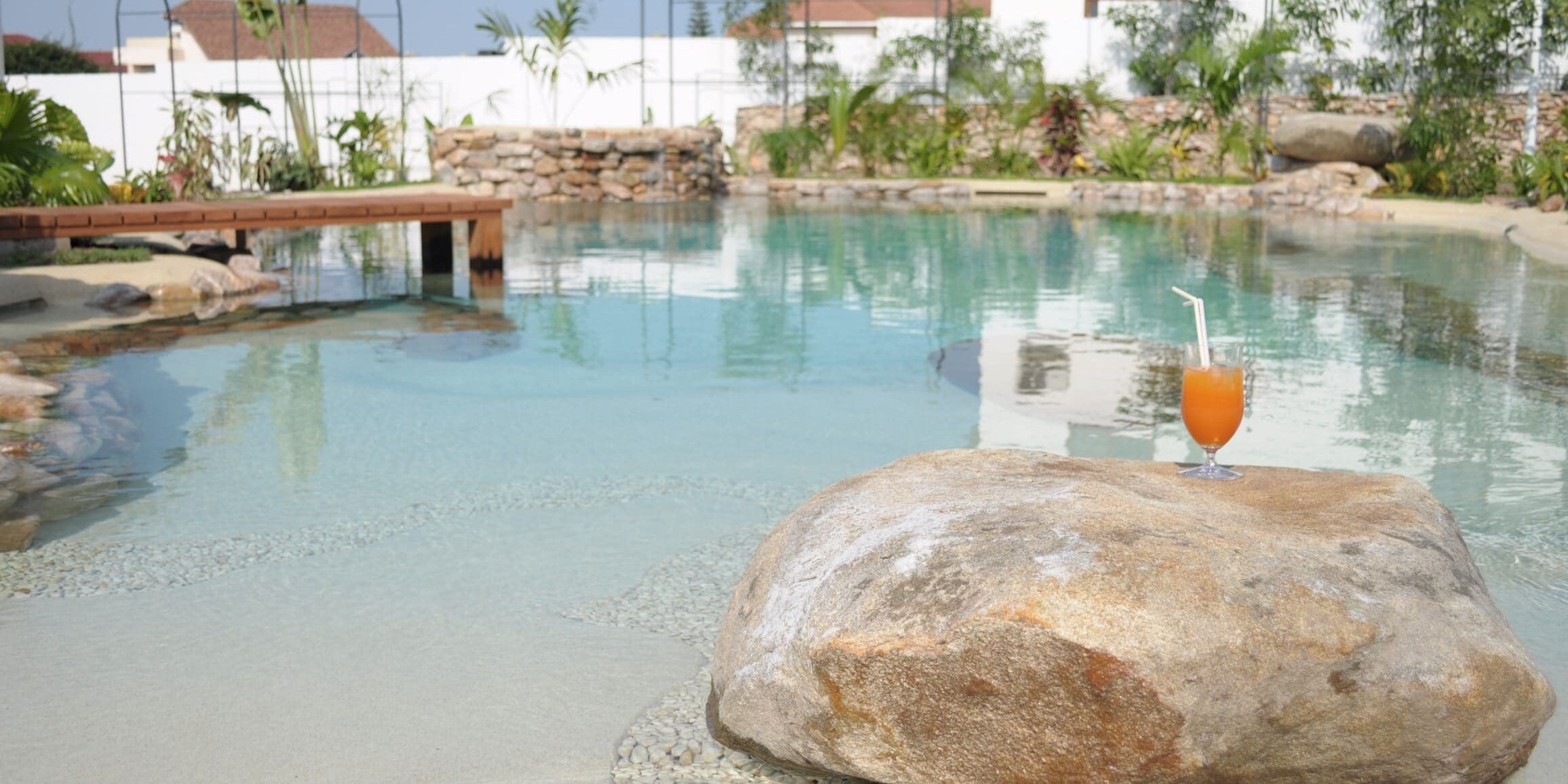 Quartz Pool Close Up 2